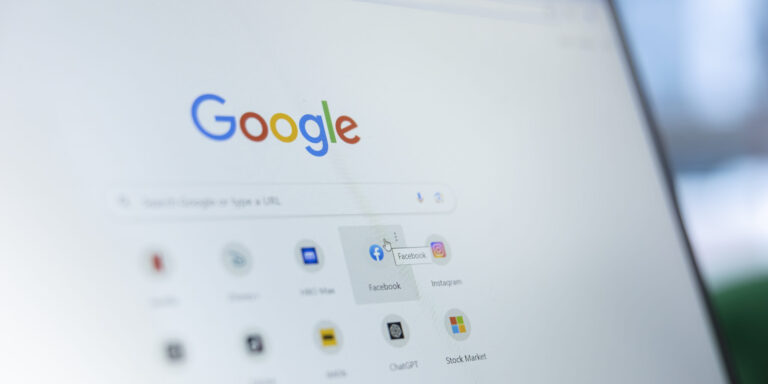 Google Chrome AI update showing Gemini sidebar and autonomous browsing features